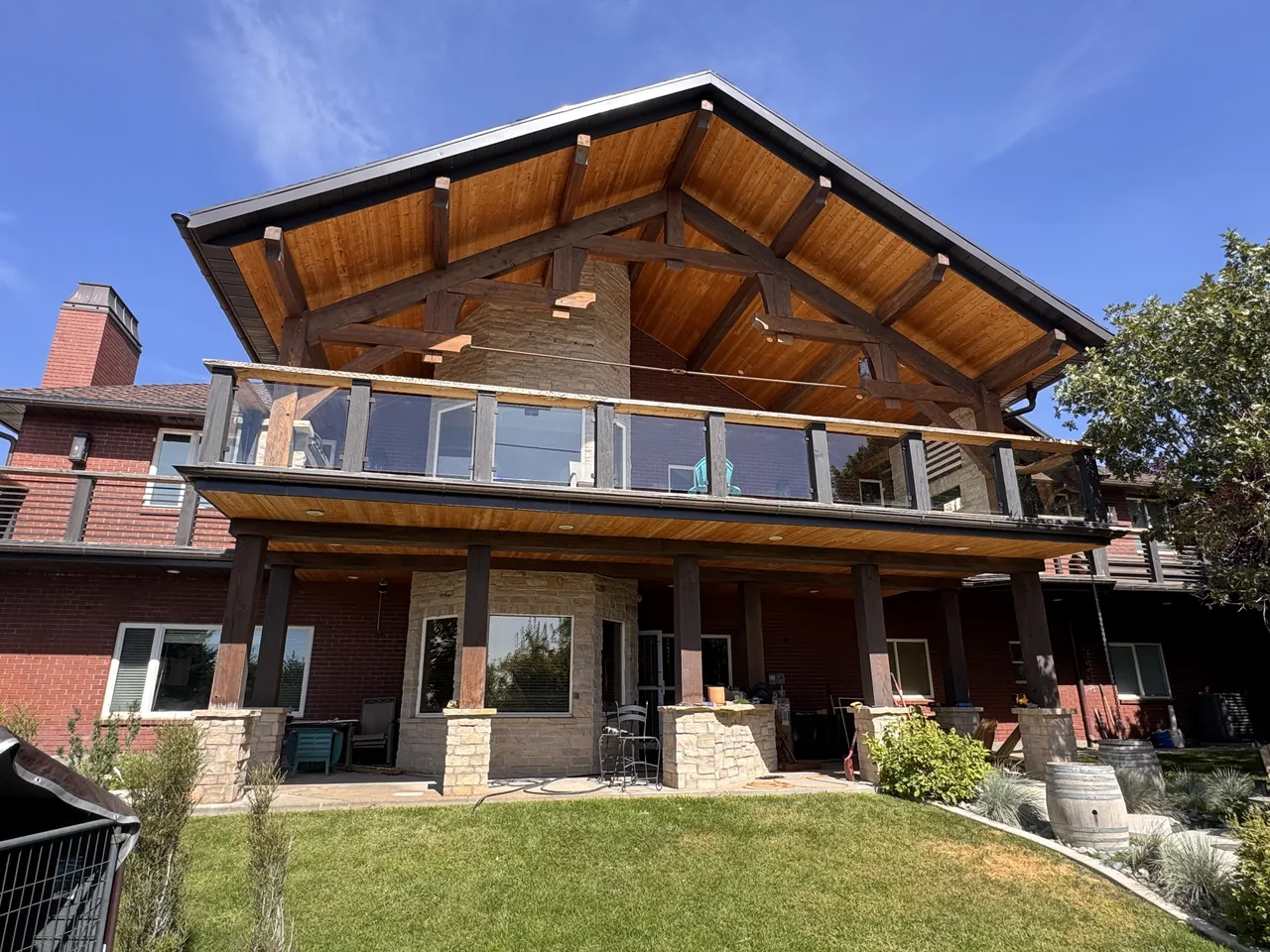 Exterior & StainingSiding, decks, beams, fences